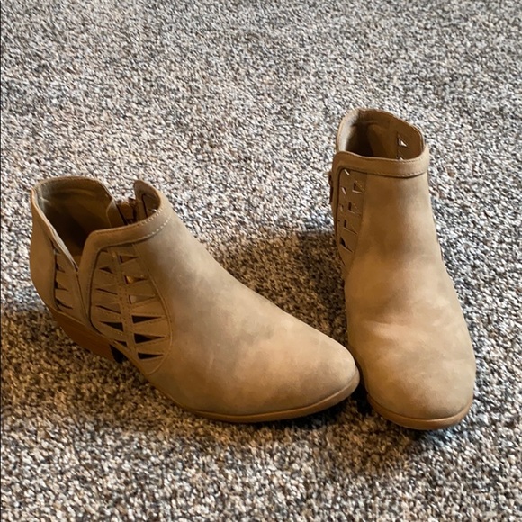 Ankle booties - Picture 1 of 4